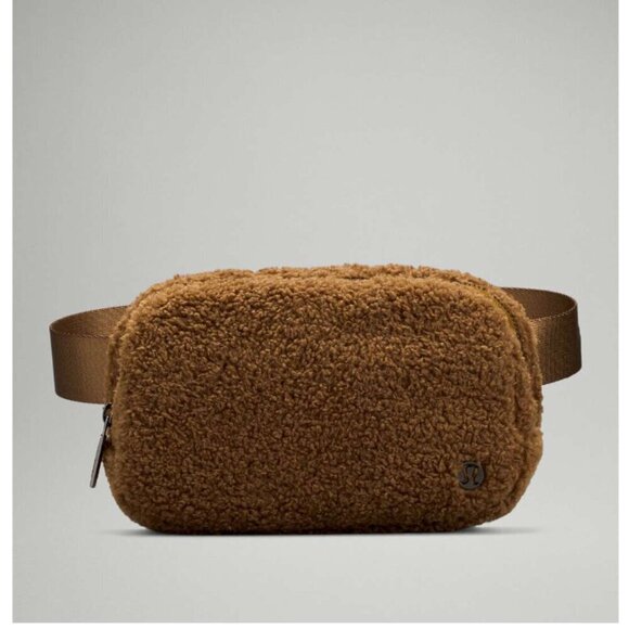 Lululemon Everywhere Fleece Belt Bag Burnt Caramel - Picture 5 of 5